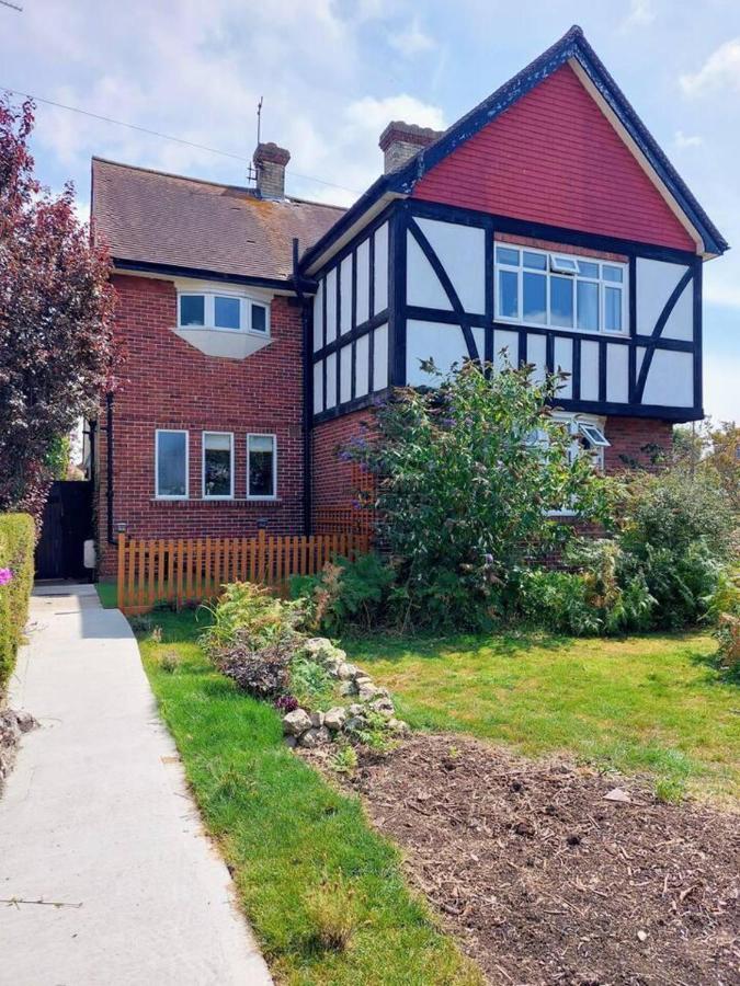 Inviting 1-Bed Apartment In Herne Bay Bagian luar foto