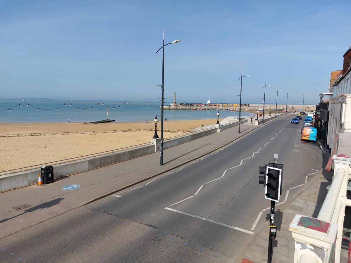 Inviting 1-Bed Apartment In Herne Bay Bagian luar foto