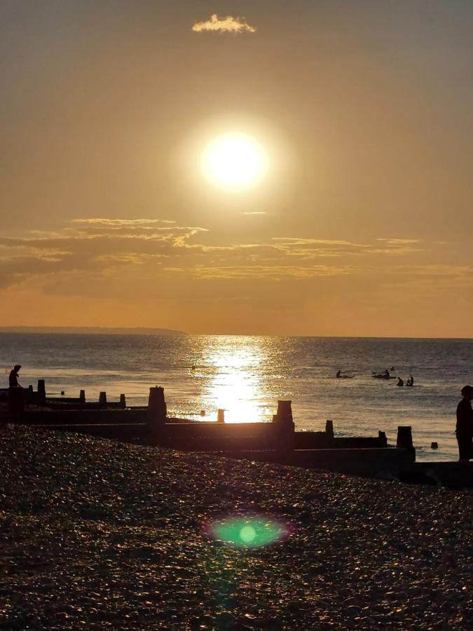 Inviting 1-Bed Apartment In Herne Bay Bagian luar foto
